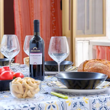 Scirocco 30 Metri Dal Mare Tatil Evi *